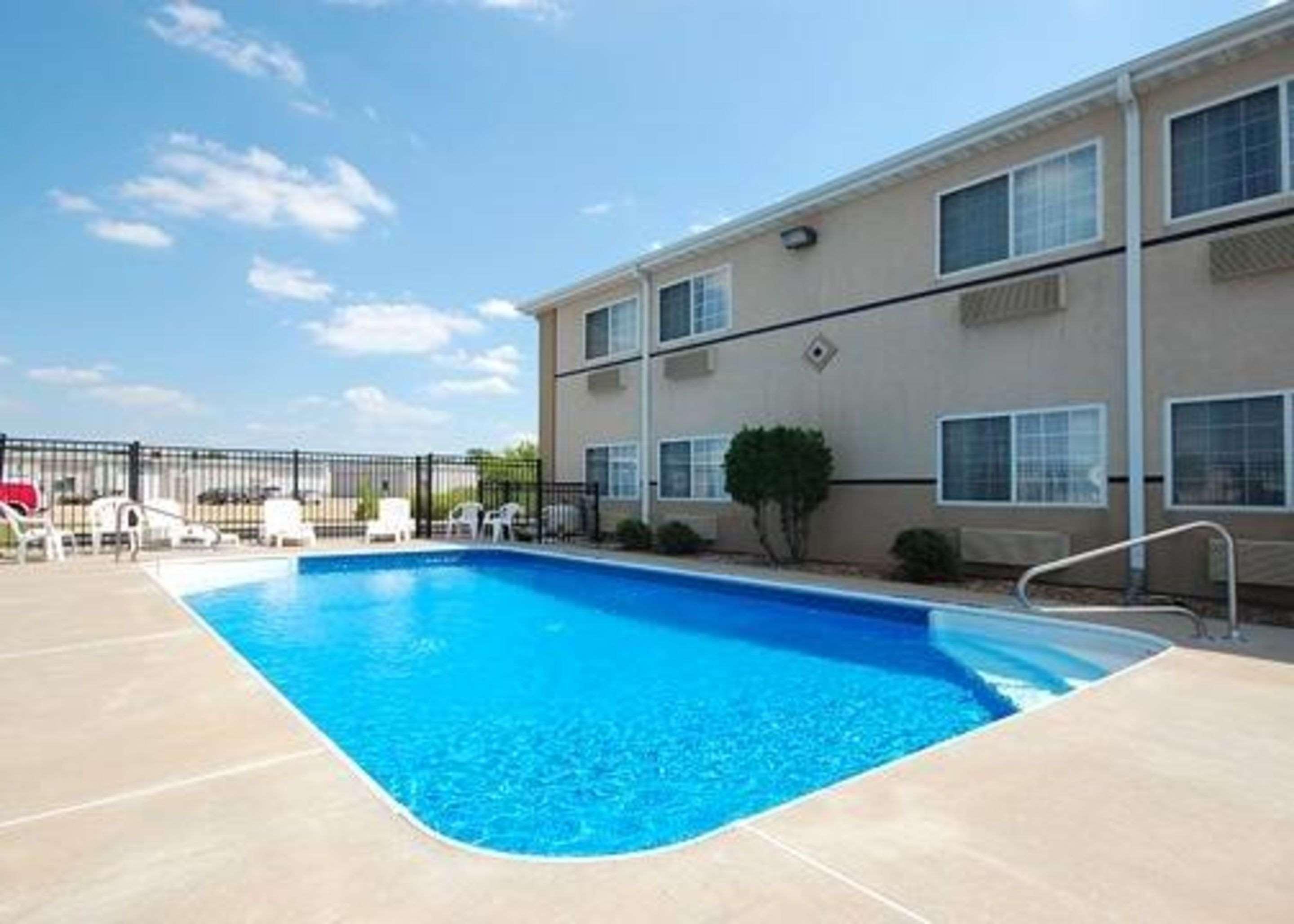 Quality Inn Belton - Kansas City South Экстерьер фото